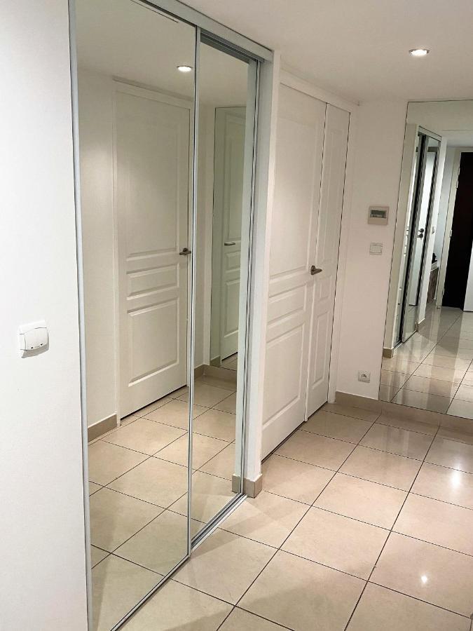 T2 Proche De La Gare, A 10 Minutes A Pieds De La Croisette, Piscine & Parking Dans Residence De Haut Standing Cannes Zewnętrze zdjęcie